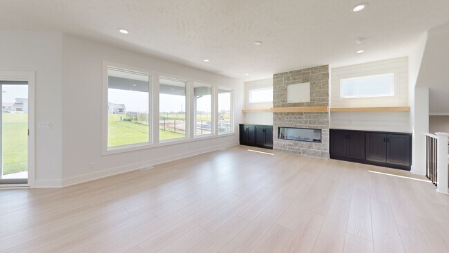 5409 N 196th Ave, Elkhorn, NE 68022 - photo 2