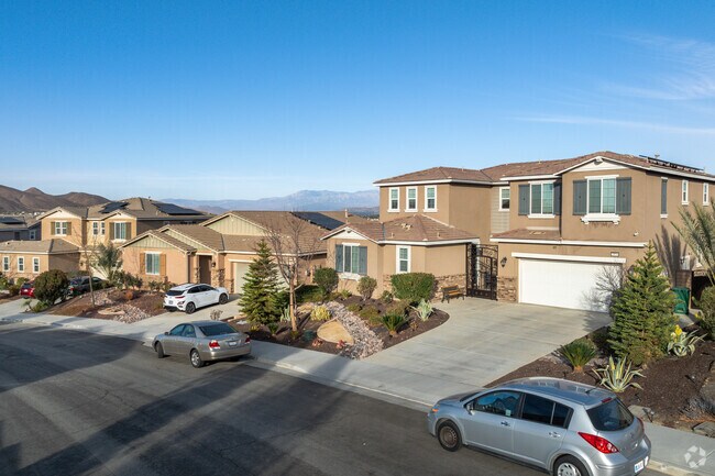 Canyon Cove features an eclectic mix of contemporary homes.