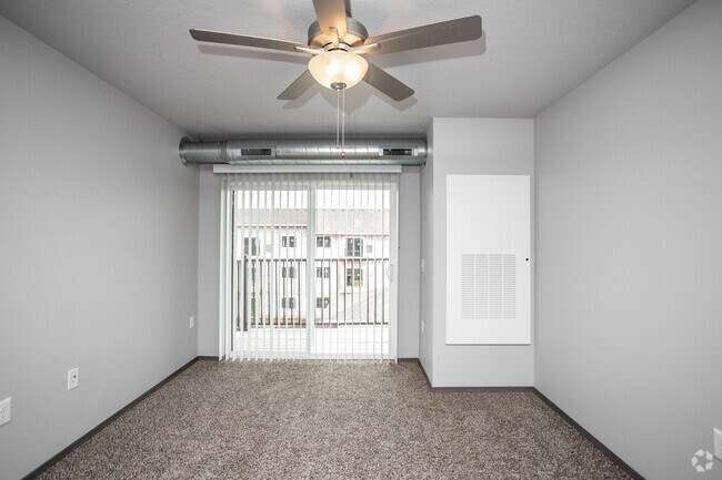 Blue Ridge Commons, Altoona, IA 50009 - photo 4