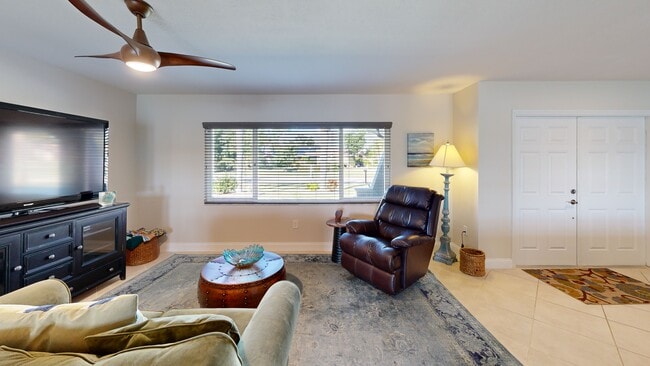 1209 Waterside Ln, Venice, FL 34285 - photo 2