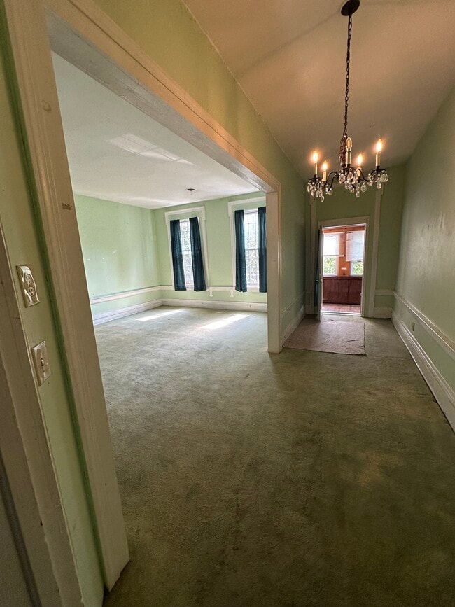 926 Diamond Park unit 2nd Floor One Bedroo, Meadville, PA 16335 - photo 3