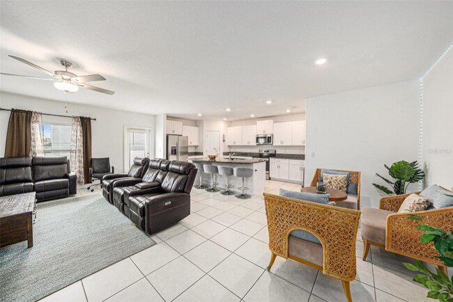 6300 Beverly Hls Dr, Zephyrhills, FL 33541 - photo 5