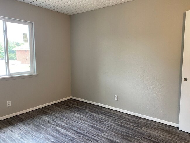 Midtown Park Apartments, Tulsa, OK 74129 - photo 2