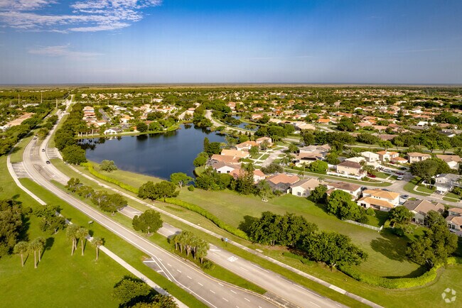 A look down at the beautiful Towne Park neighborhood of Delray Beach, FL.