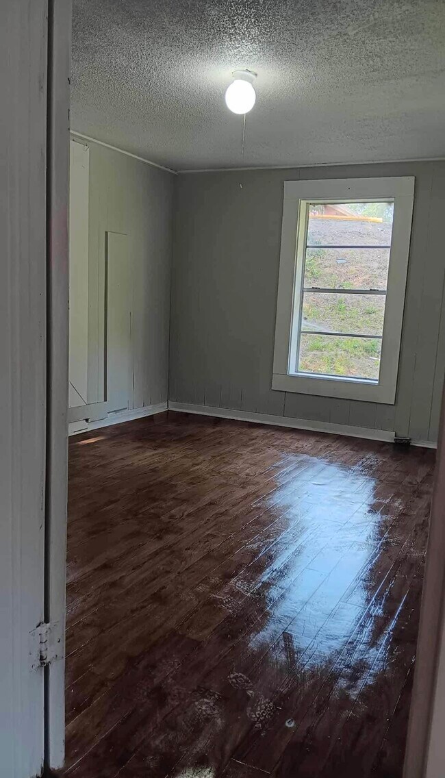 1016 Farrah Cir, Tupelo, MS 38804 - photo 3