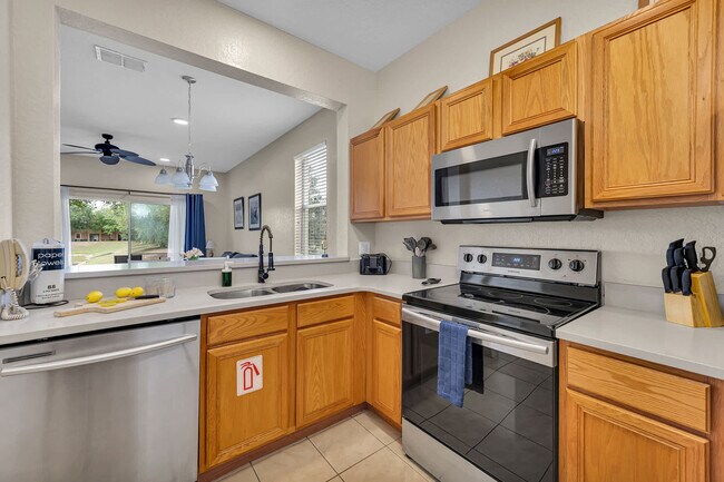 557 Miramar Ave unit ID1095258P, Davenport, FL 33897 - photo 5