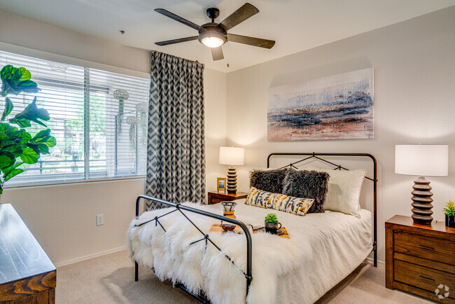 1 BR, 1 BA - 854SF