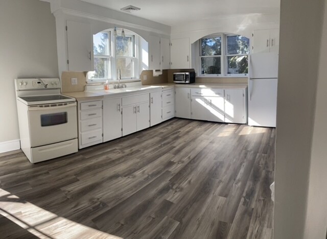 1240 Manor St unit 2, Columbia, PA 17512 - photo 4