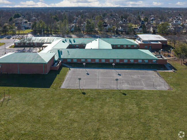 Barrington Elementary School serves students in Kindergarten through 5th grade.
