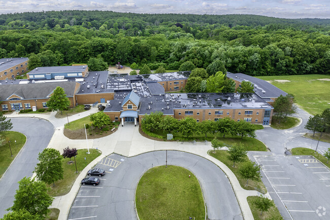 Miller Elementary School averages a student-teacher ratio of 13:1 per year.