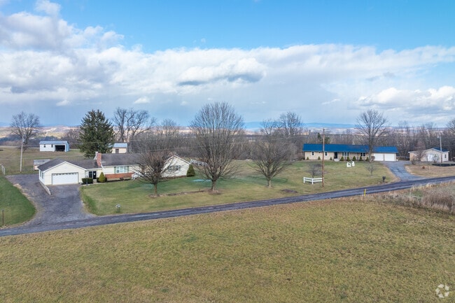 Ranch houses are common in Moreland and often sit on acres of land.
