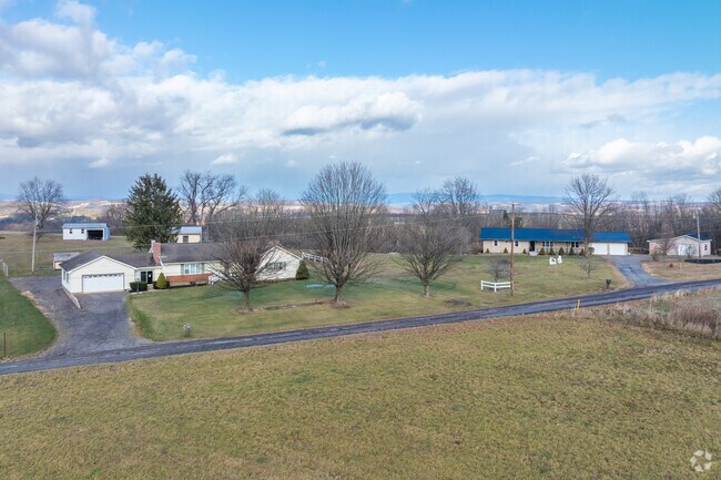 Ranch houses are common in Moreland and often sit on acres of land.