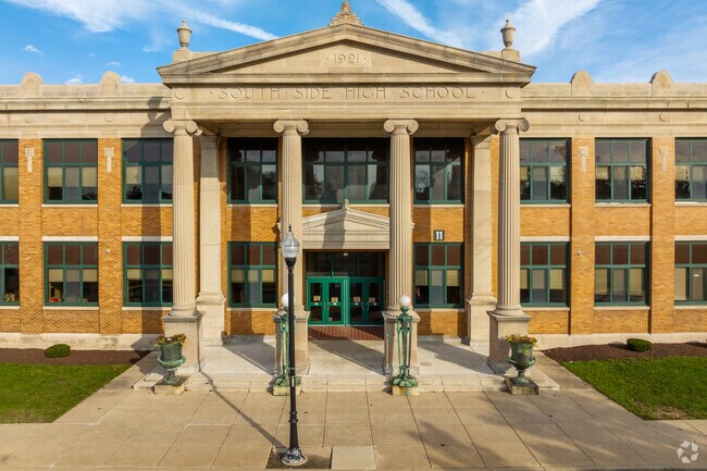 Students grade 9 through 12 may attend South Side High School.