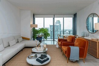 68 SE 6th St, Miami, FL 33131