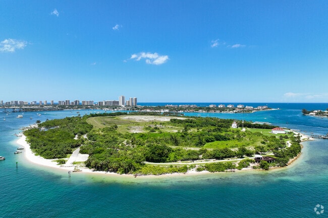 Peanut Island has beautiful sandy beaches that only can be accessed by boat.