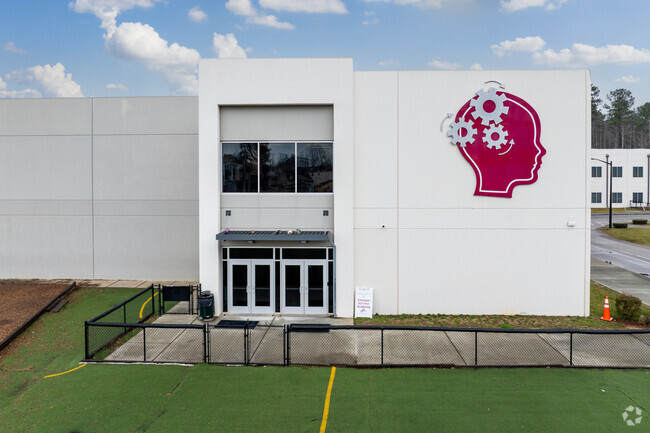 Envision Science Academy is a K-8 tuition-free public charter school.