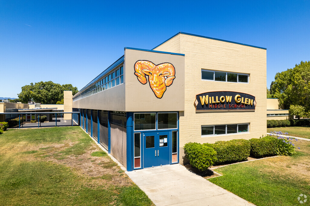 Entrance to Willow Glen Middle School.
