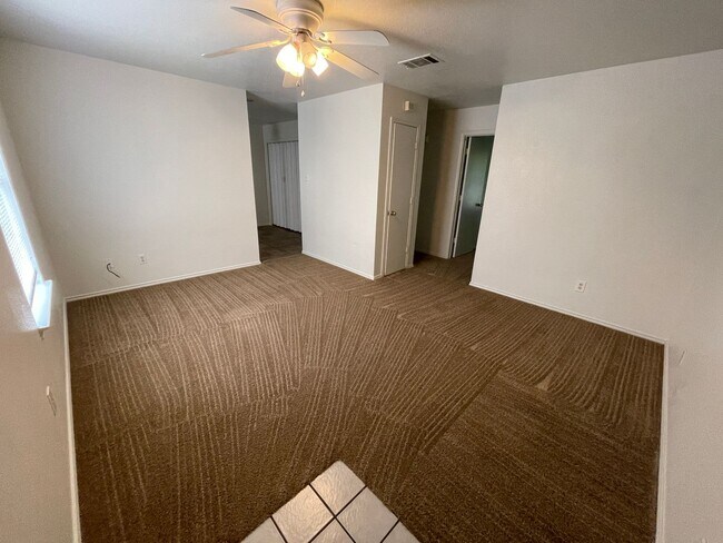 1706 Benttree Dr unit B, Killeen, TX 76543 - photo 2