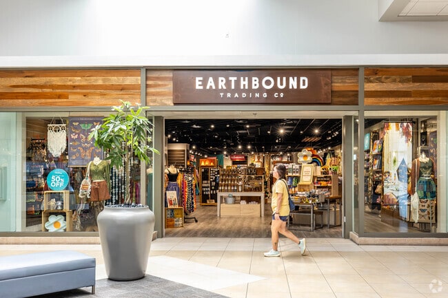 There are hundreds of stores, as well as a food court in the Coral Square Mall.