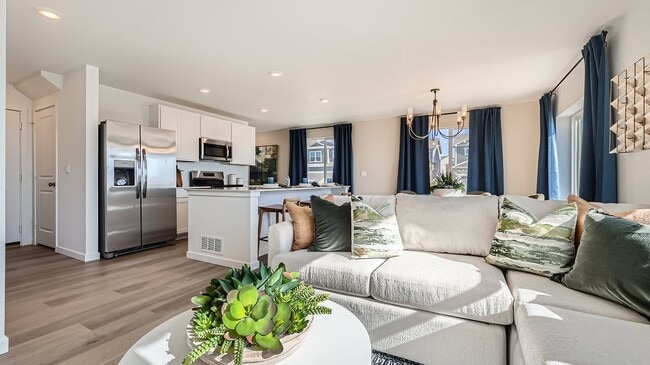 2554 Lost Pond View, Colorado Springs, CO 80904 - photo 7