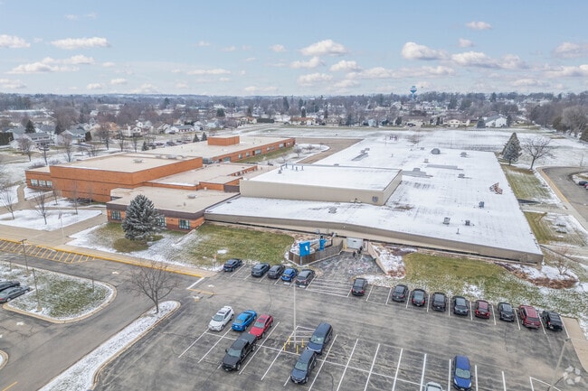 Deforest Area Middle School serves the Deforest and Windsor area.