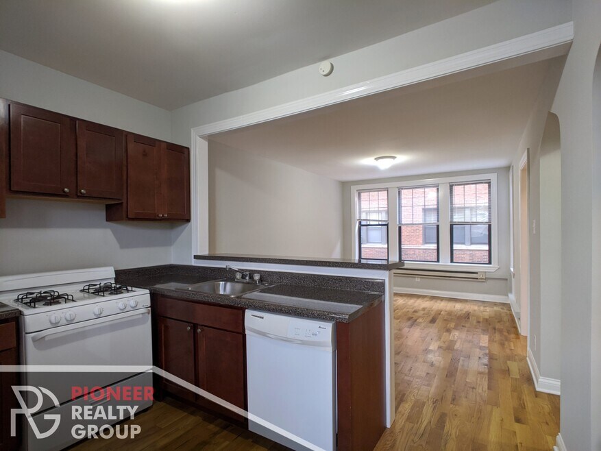 4409 N Wolcott Ave unit 4409-A2, Chicago, IL 60640 - photo 1