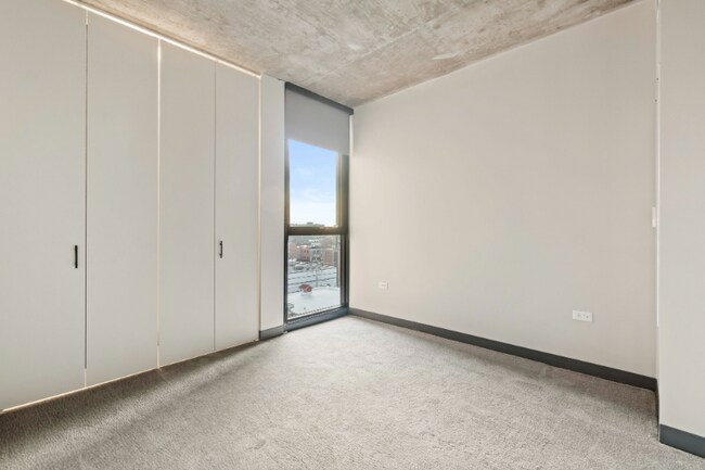 1347 W Lake St, Chicago, IL 60607 - photo 4