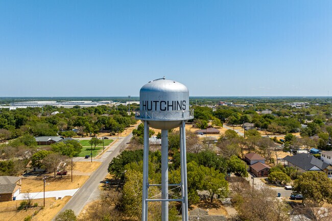 Living in Hutchins, you'll have easy access to Downtown Dallas and The Trinity Forest.