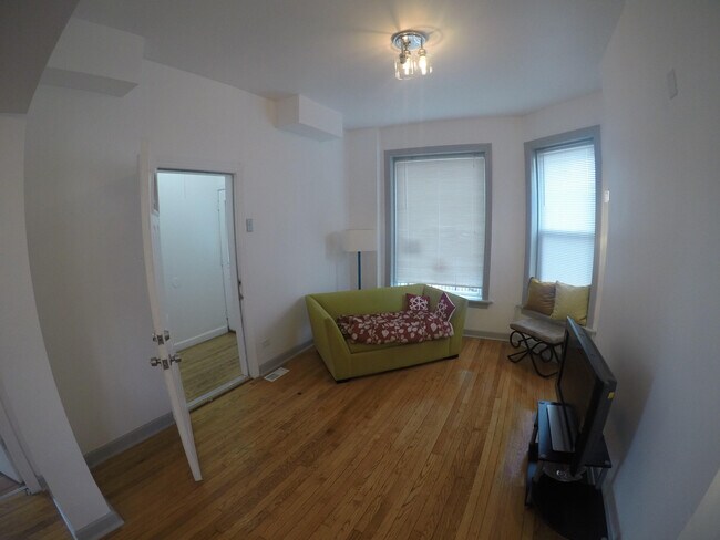 1700 N Monticello Ave unit 1, Chicago, IL 60647 - photo 3