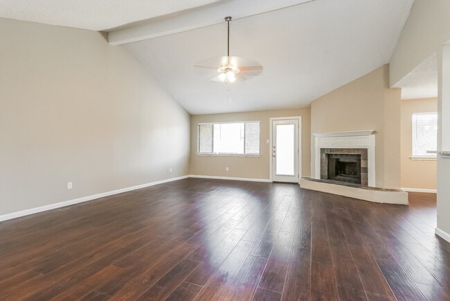 4213 Claremont Dr, Grand Prairie, TX 75052 - photo 3