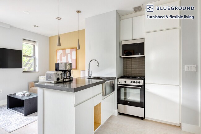 195 Stanton St unit FL2-ID789, New York, NY 10002 - photo 4