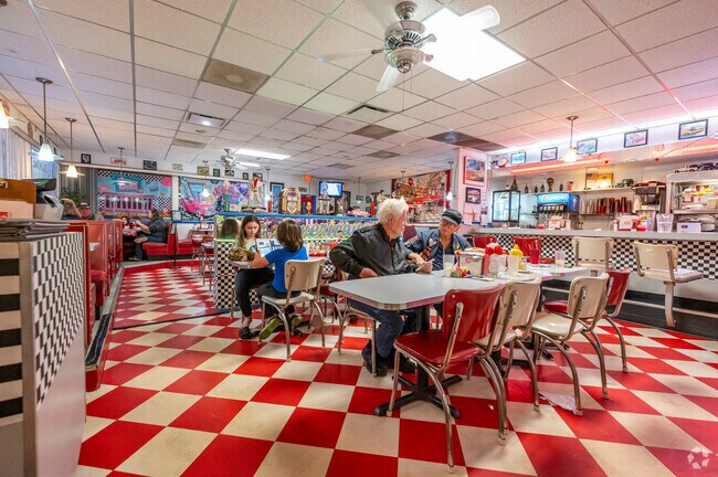 Americana 50's Family Diner sits in the heart of Holiday.