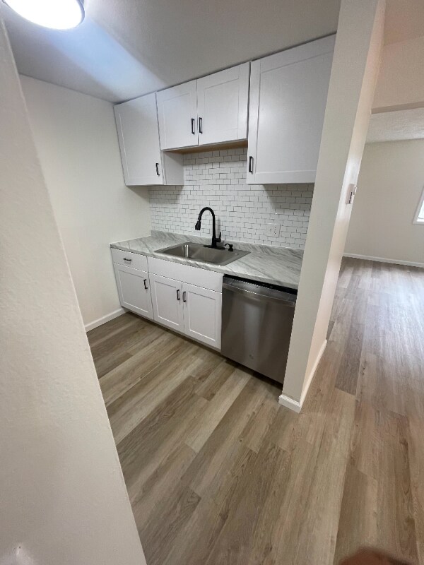 1206 Spring St unit 4, Syracuse, NY 13208 - photo 3