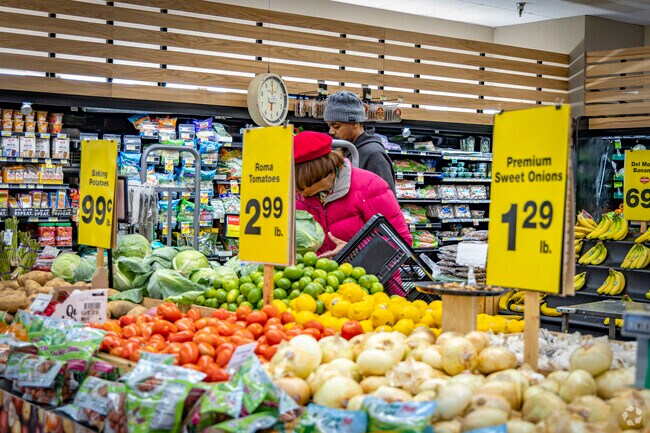 Jewel-Osco is a grocery store located close to Dearborn that provides daily essentials.