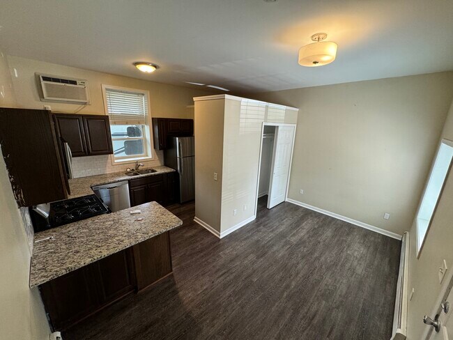 34 N North Shore Dr unit 1, Lake Orion, MI 48362 - photo 4