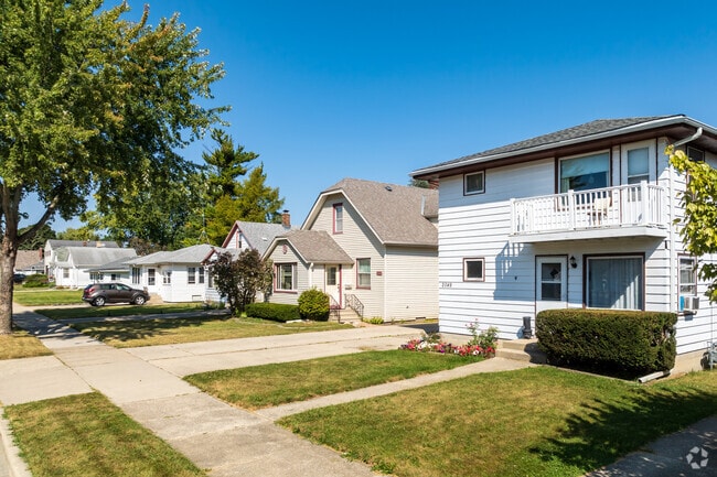 Humble Park features a mix of housing styles, with many homes dating to the 1940s and 1950s.
