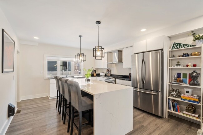169 W 9th St, Boston, MA 02127 - photo 2