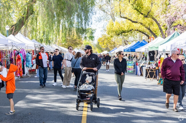 North Claremont locals enjoy a Sunday stroll through the Claremont Farmers Market.