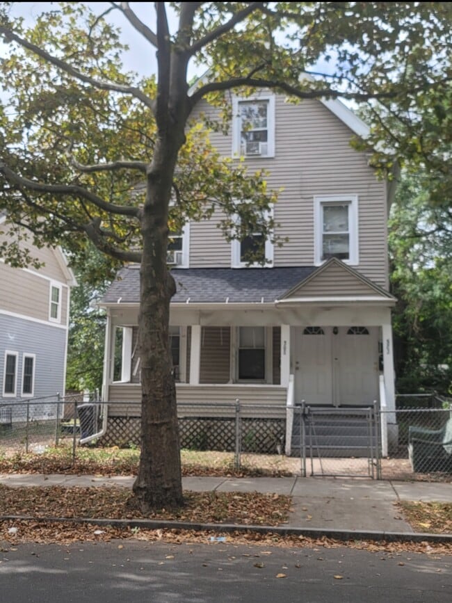 502 Winchester Ave Unit 3rd, New Haven, CT 06511