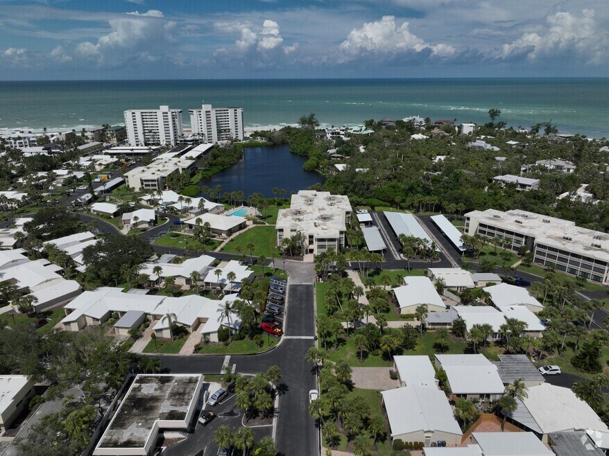 199 Whispering Sands Dr unit 105, Sarasota, FL 34242 - photo 2