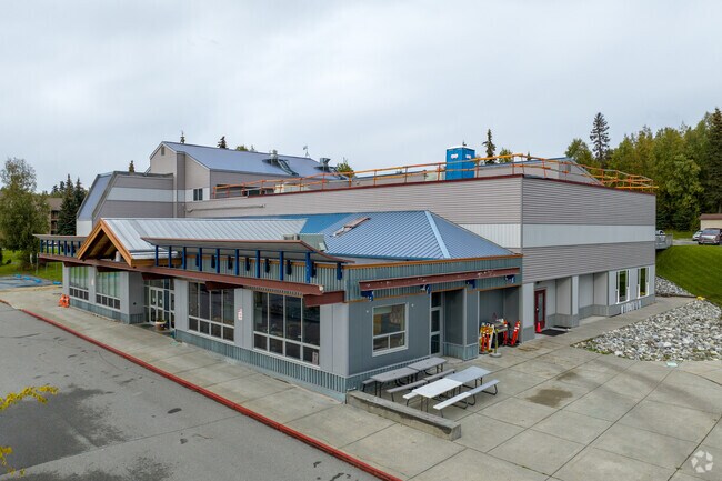 Pacific Northern Academy works with parents to create a community of dedicated learners.