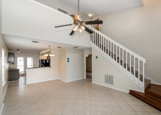 9591 Sugar Hollow Ln, Jacksonville, FL 32256 - photo 2