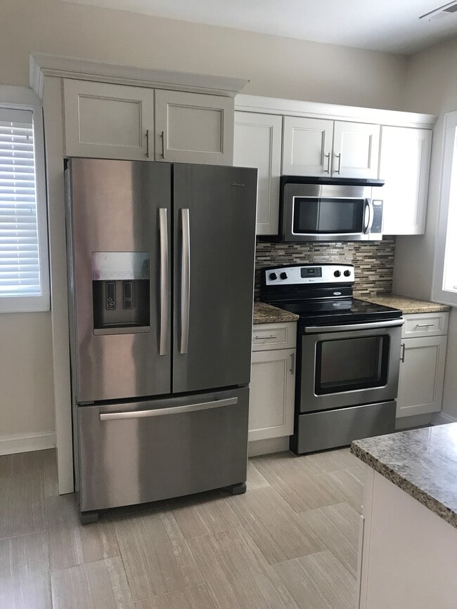 403 8th Ave Unit 4, Huntington, WV 25701