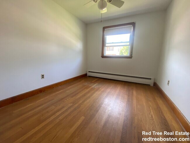 56 Morrell St, West Roxbury, MA 02132 - photo 5