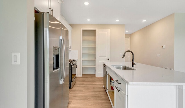 107 Midsummer Ln, Middletown, VA 22645 - photo 3