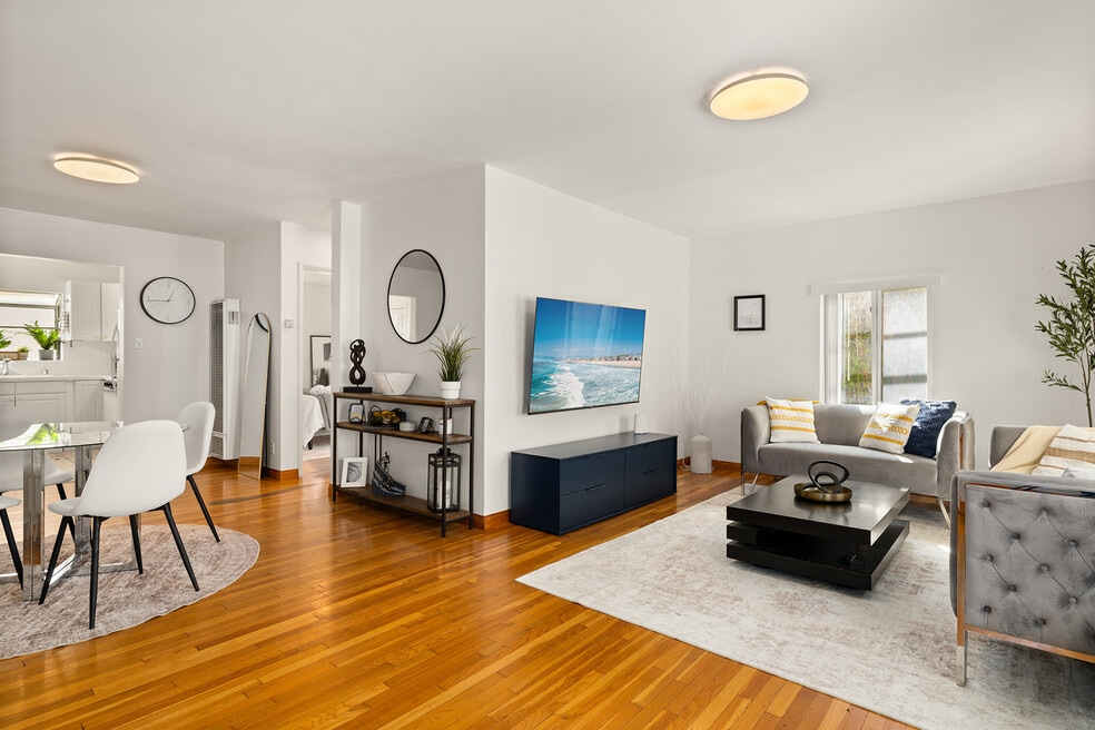 1169 Amherst Ave unit 1173-1/2, Los Angeles, CA 90049 - photo 1