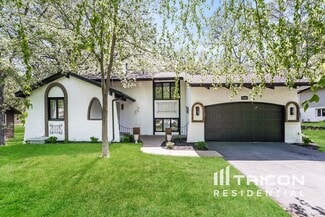 12911 Overlook Rd, Dayton, MN 55327
