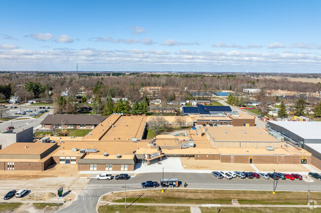 Hemlock High School Early Middle College has plenty of parking for students and teachers.