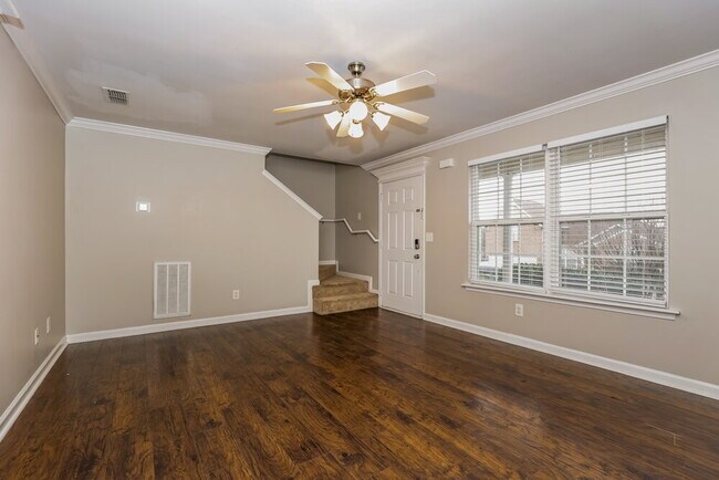3136 Skinner Dr, Nashville, TN 37013 - photo 5