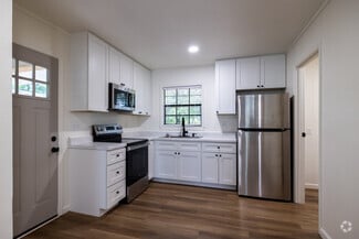 100 Timber Ridge Ln, Seneca, SC 29678